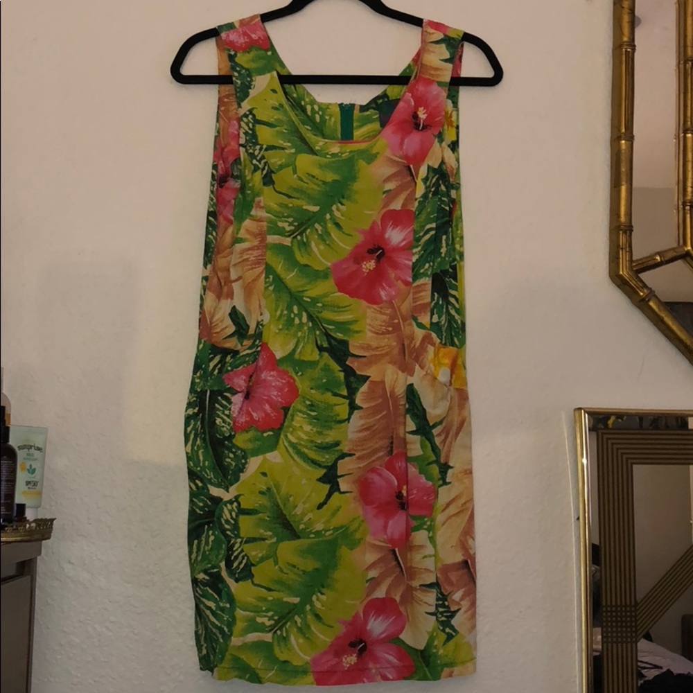 Vintage dress with pockets